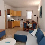 Graciela Apartment Pula