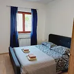 Apartment Graciela Pula